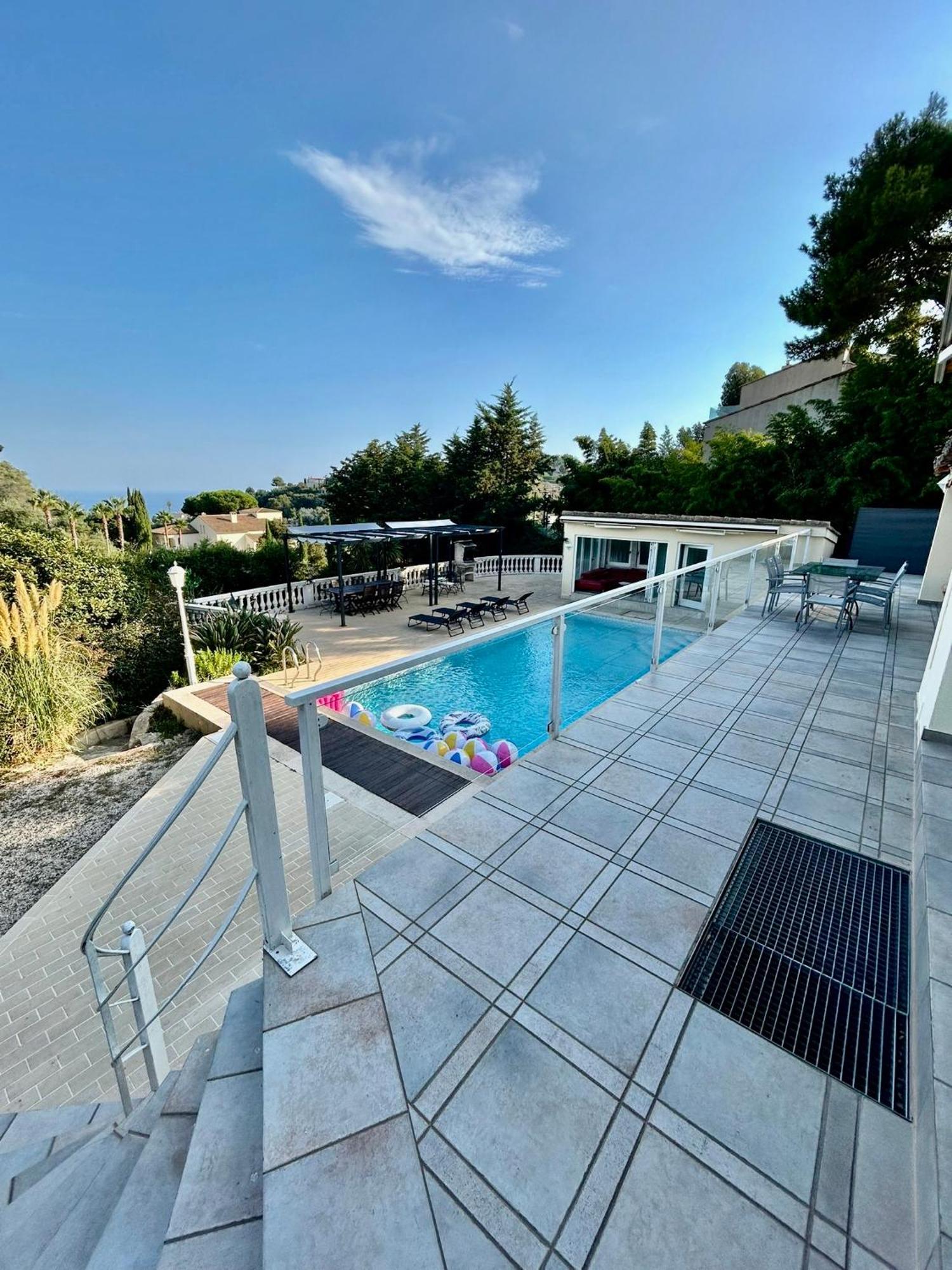 Villa Avec Piscine Vue Sur La Mer Cannes Exterior photo